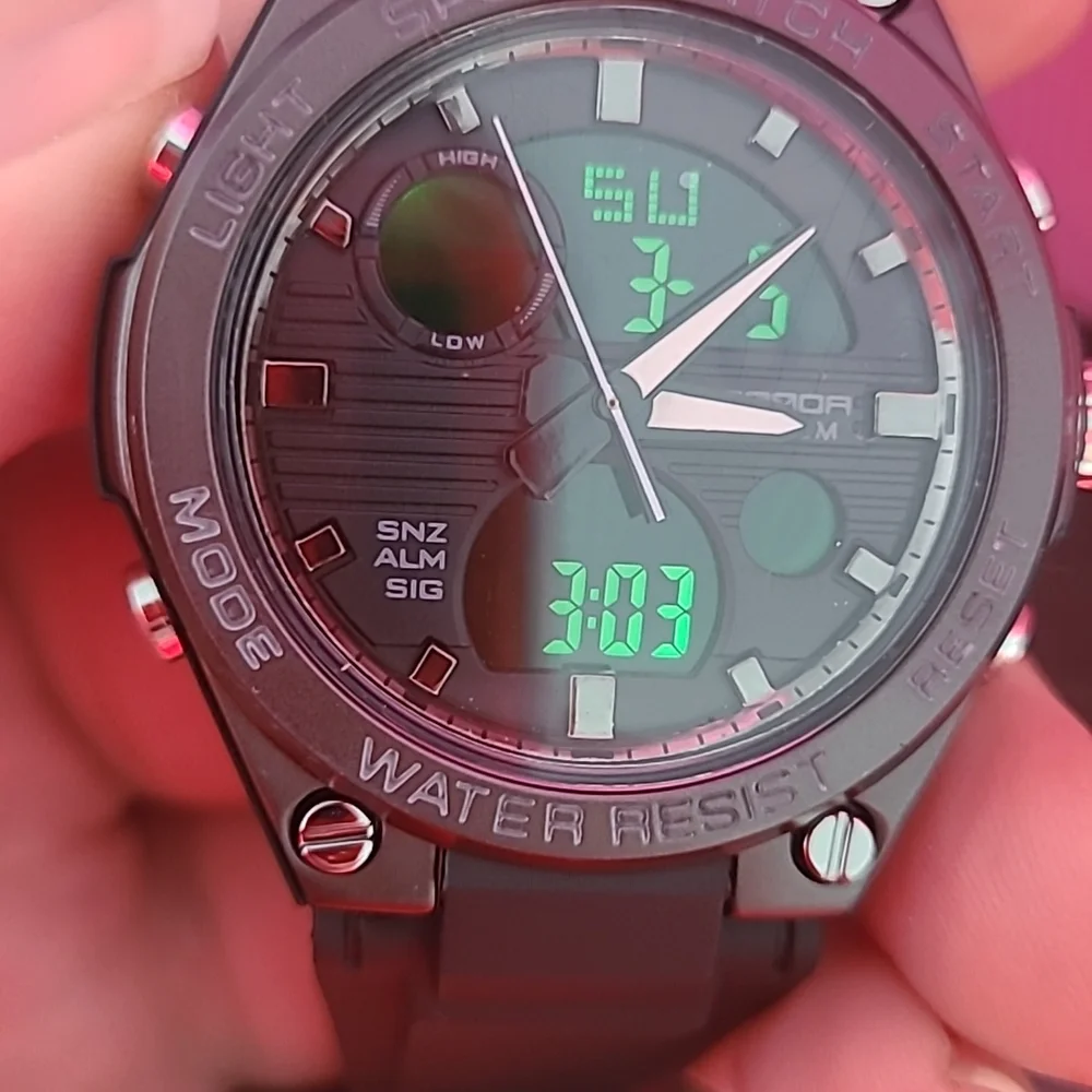 Black LED Digital watch - Picture 4 of 7